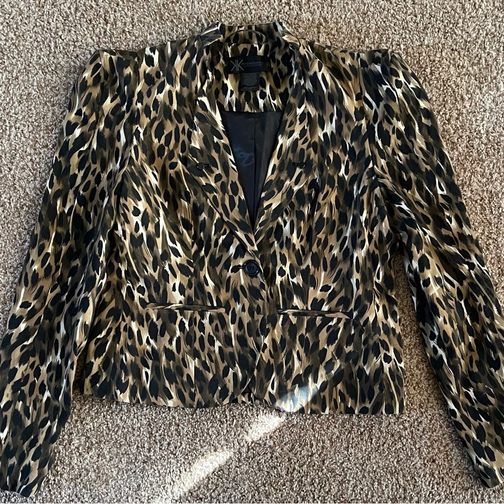 Kardashian kollection leopard print blazer.